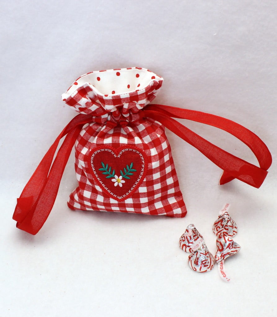 valentine drawstring bags